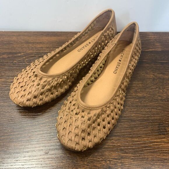 Lucky Brand Women's Beige Round Toe Slip On Woven Ballet Flats Size 6.5 - Picture 1 of 7